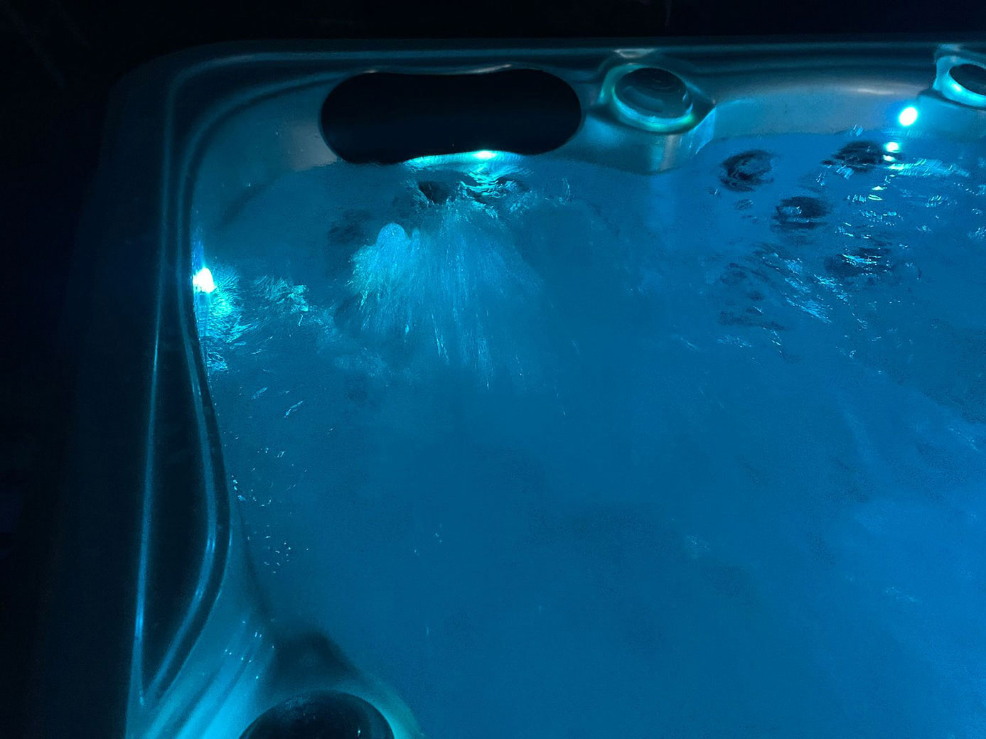 Гидромассажный Спа-Бассейн Jazzi Pool 333E Eldorado Wi-Fi (рис.9) Гидромассажный Спа-Бассейн Jazzi Pool 333E Eldorado Wi-Fi (рис.9)